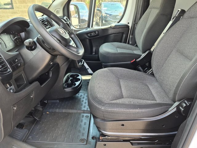 Used 2023 RAM ProMaster 2500 FWD image 12