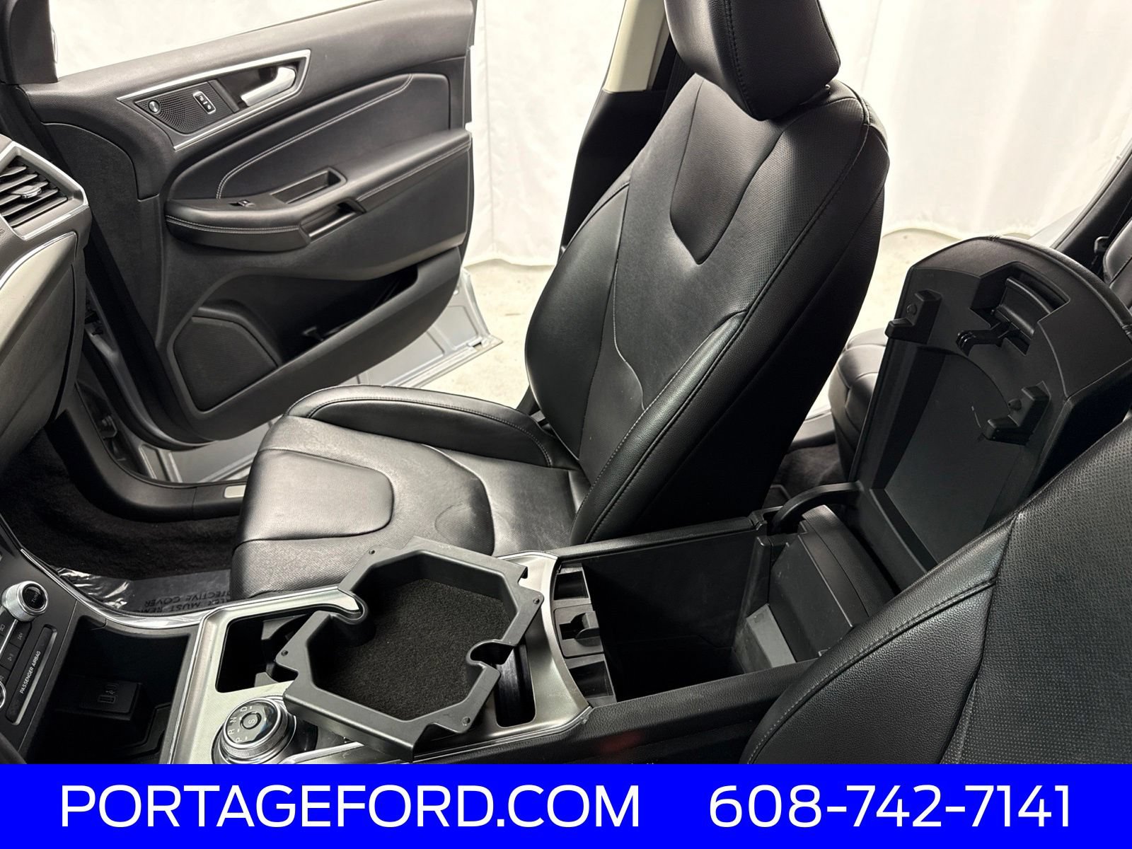 Certified 2022 Ford Edge Titanium w/ Equipment Group 301A AWD/4WD image 21