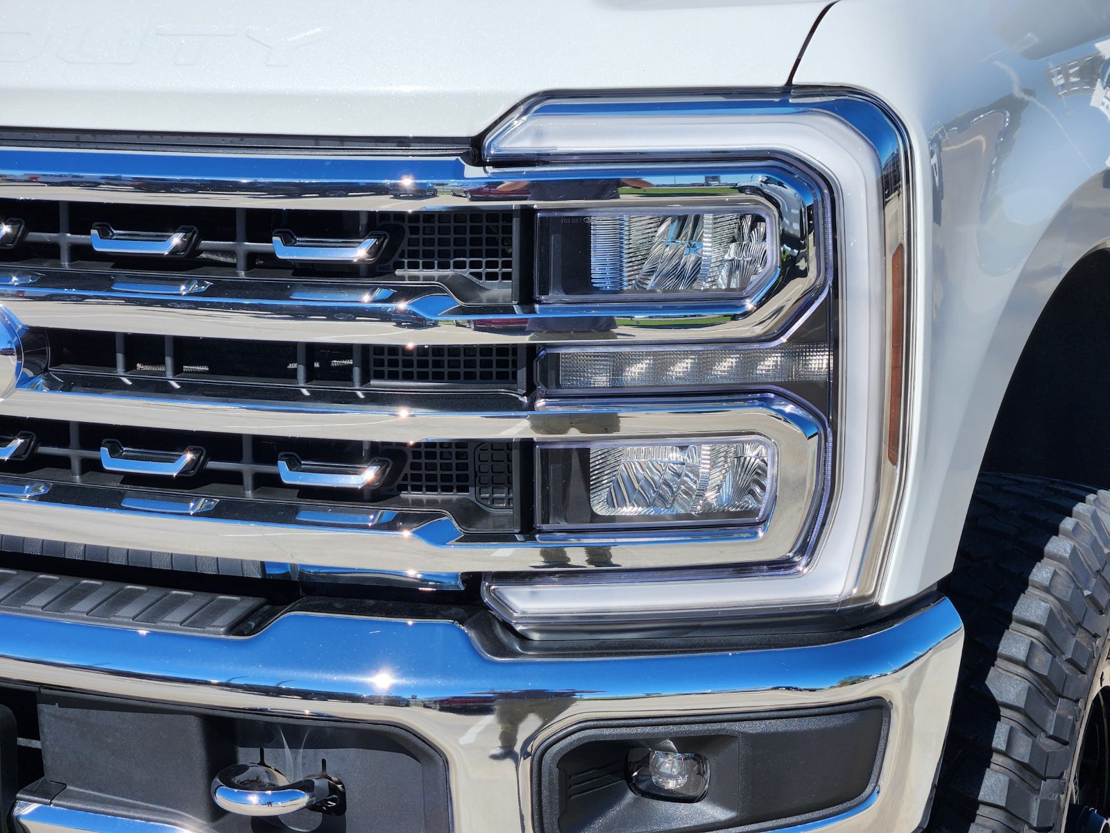 Certified 2024 Ford F250 Lariat w/ Lariat Ultimate Package AWD/4WD image 11