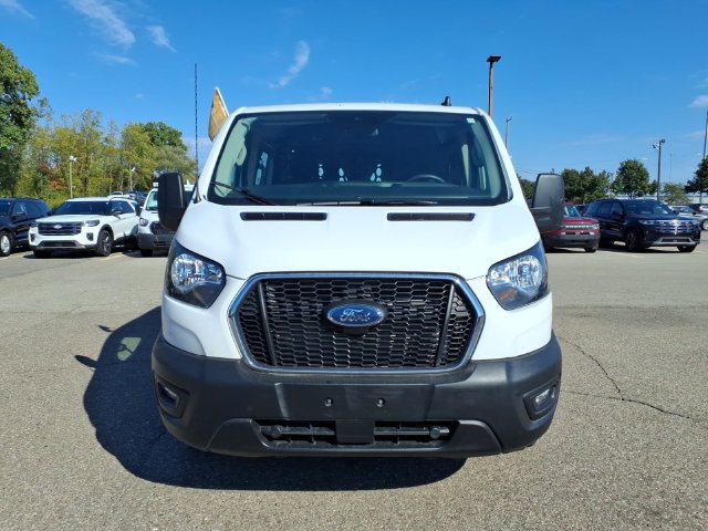 Certified 2025 Ford Transit 250 Low Roof w/ Exterior Upgrade Package RWD image 2