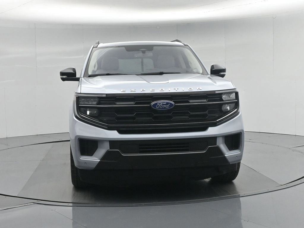 Certified 2025 Ford Expedition Active AWD/4WD image 28