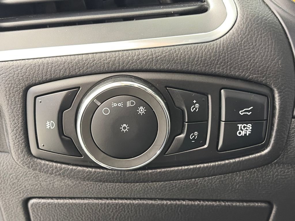 Certified 2024 Ford Edge Titanium image 23