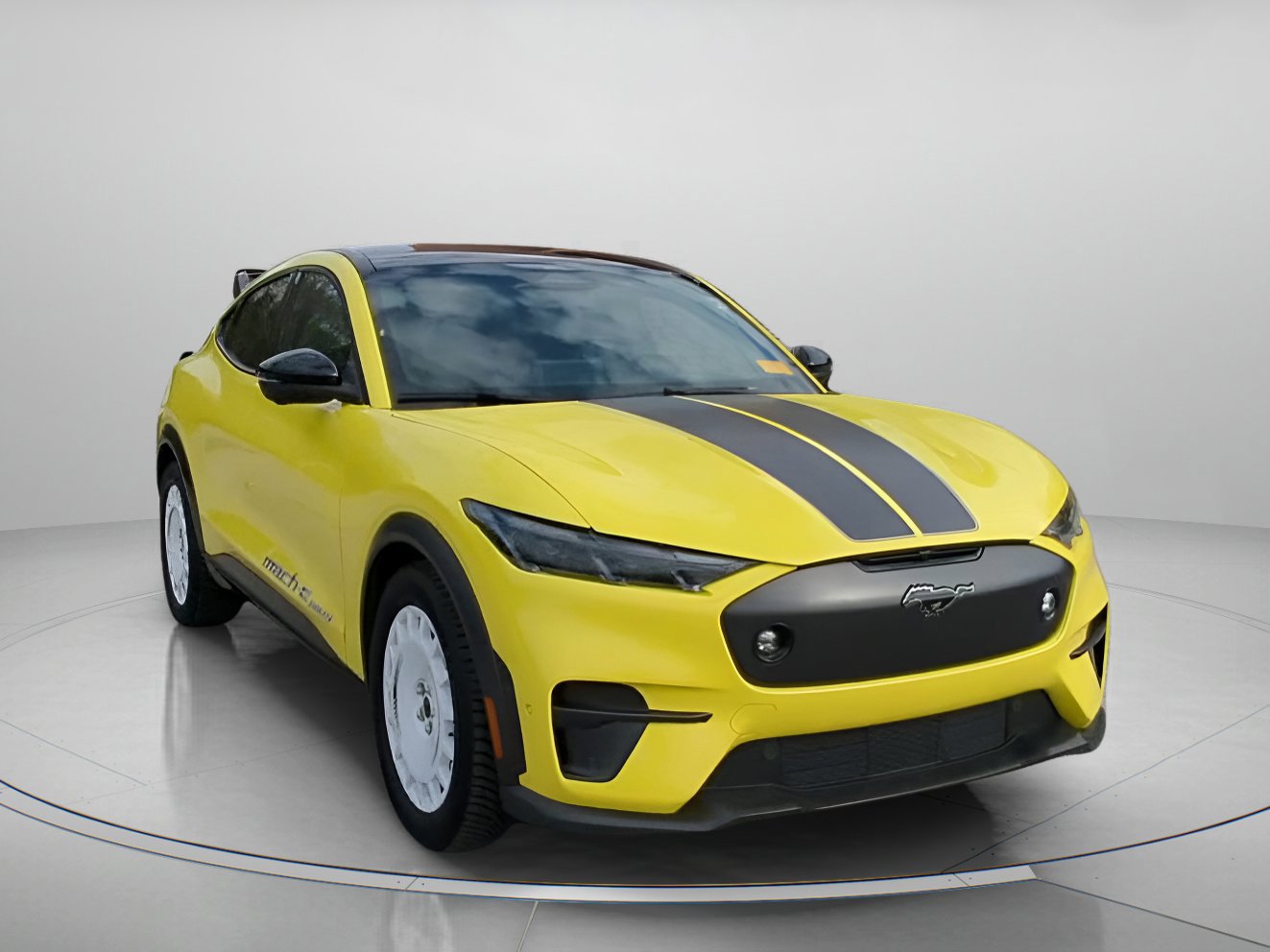 Certified 2024 Ford Mustang Mach-E GT image 28