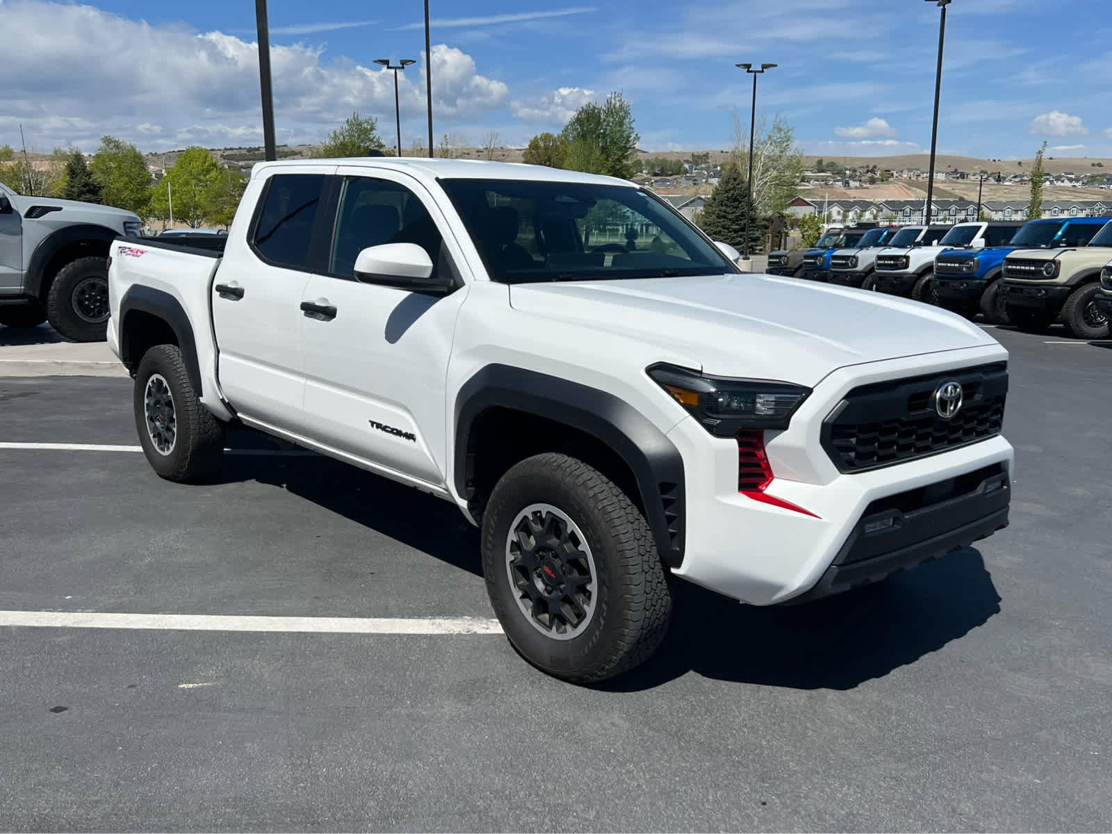 Used 2024 Toyota Tacoma TRD Off-Road AWD/4WD image 5