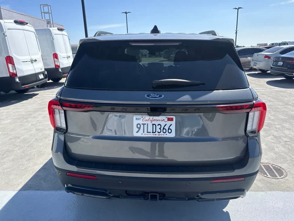 Certified 2025 Ford Explorer ST-Line RWD image 4