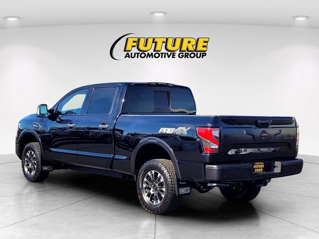 Used 2020 Nissan Titan PRO-4X w/ Pro-4x Convenience Package image 3