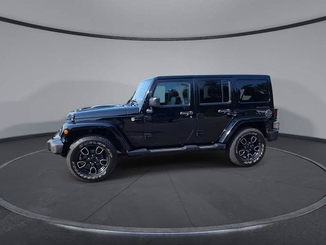 Used 2018 Jeep Wrangler Unlimited Sahara AWD/4WD image 4