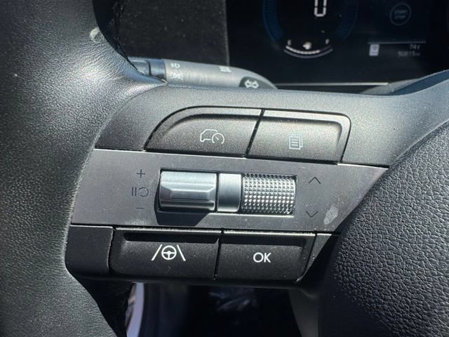 Used 2025 Hyundai Kona SEL FWD image 21