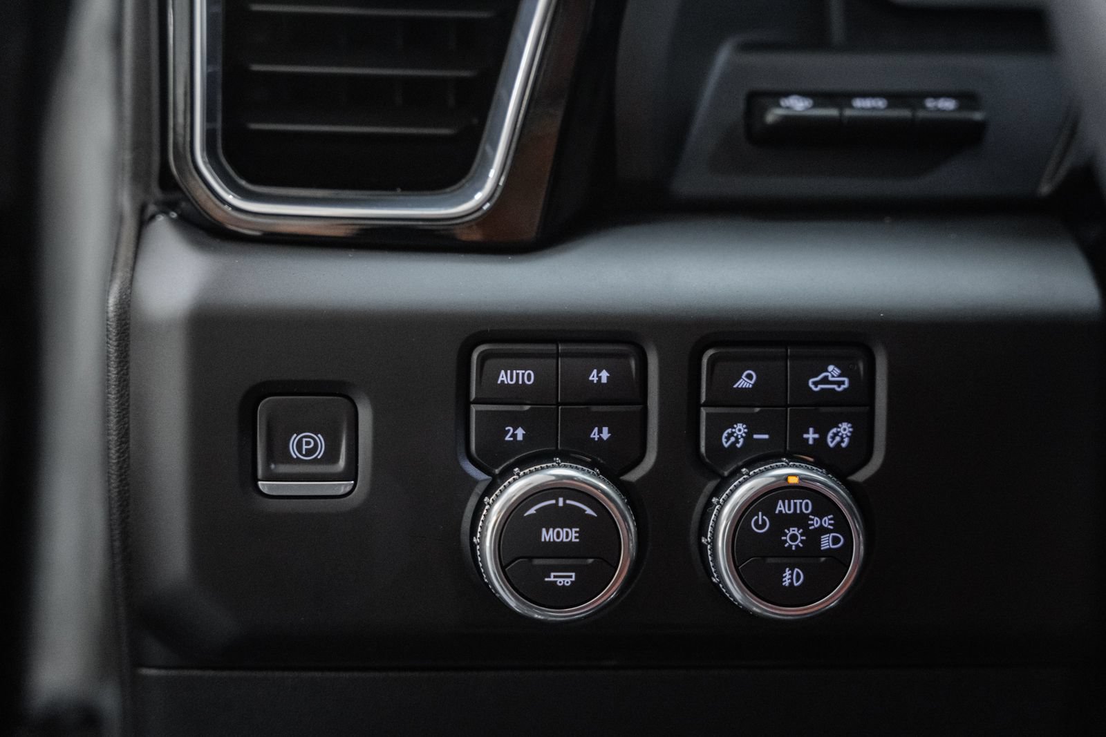 Used 2023 GMC Sierra 1500 Denali Ultimate AWD/4WD image 47