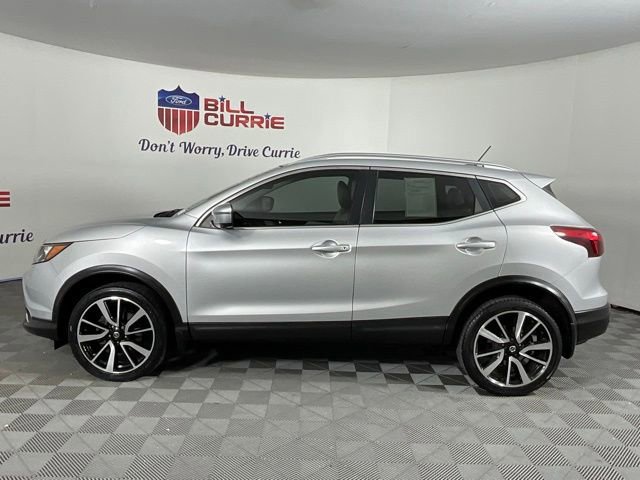 Used 2019 Nissan Rogue Sport SL w/ Premium Package image 2