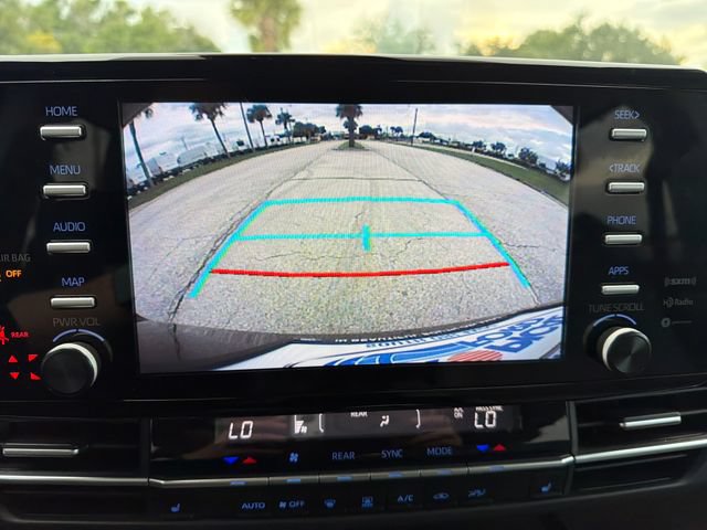 Used 2022 Toyota Sienna XLE FWD image 19