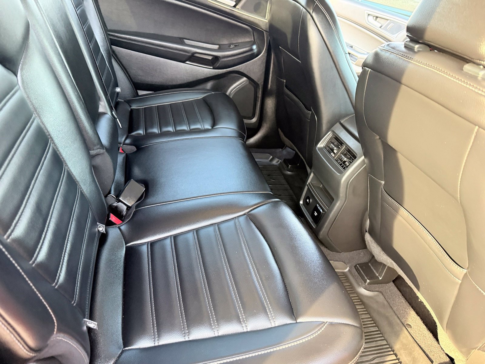 Certified 2024 Ford Edge SEL w/ Convenience Package AWD/4WD image 19