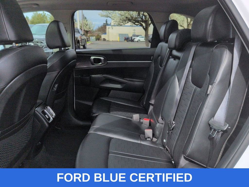 Used 2025 Kia Sorento S w/ Panoramic Sunroof Package FWD image 24