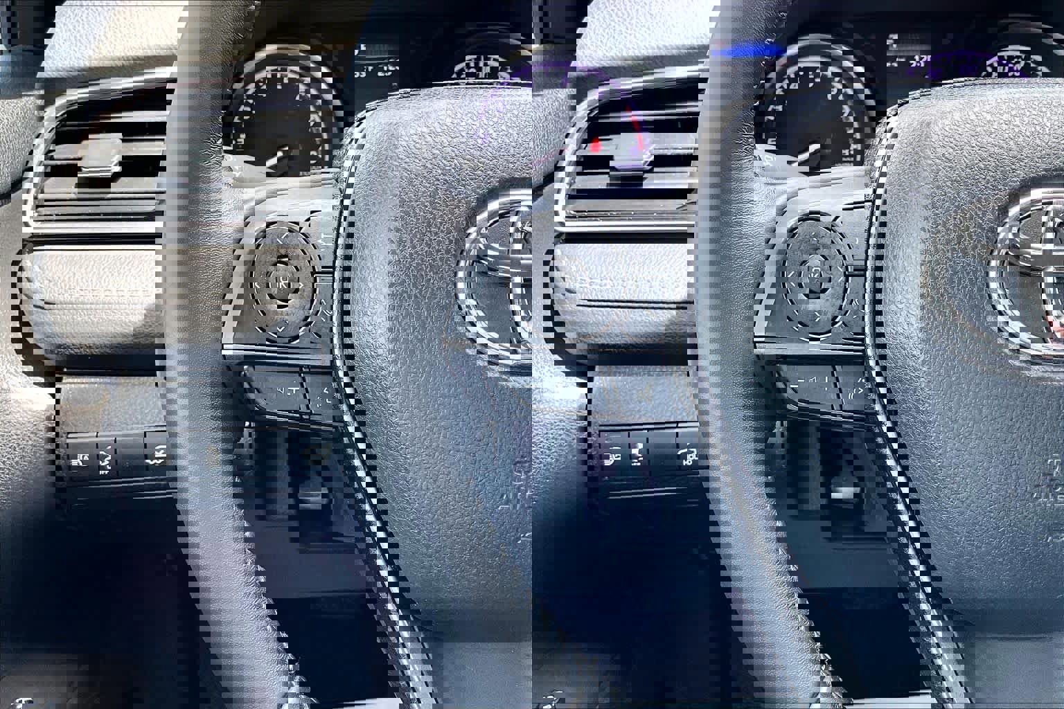 Used 2023 Toyota Camry SE image 26