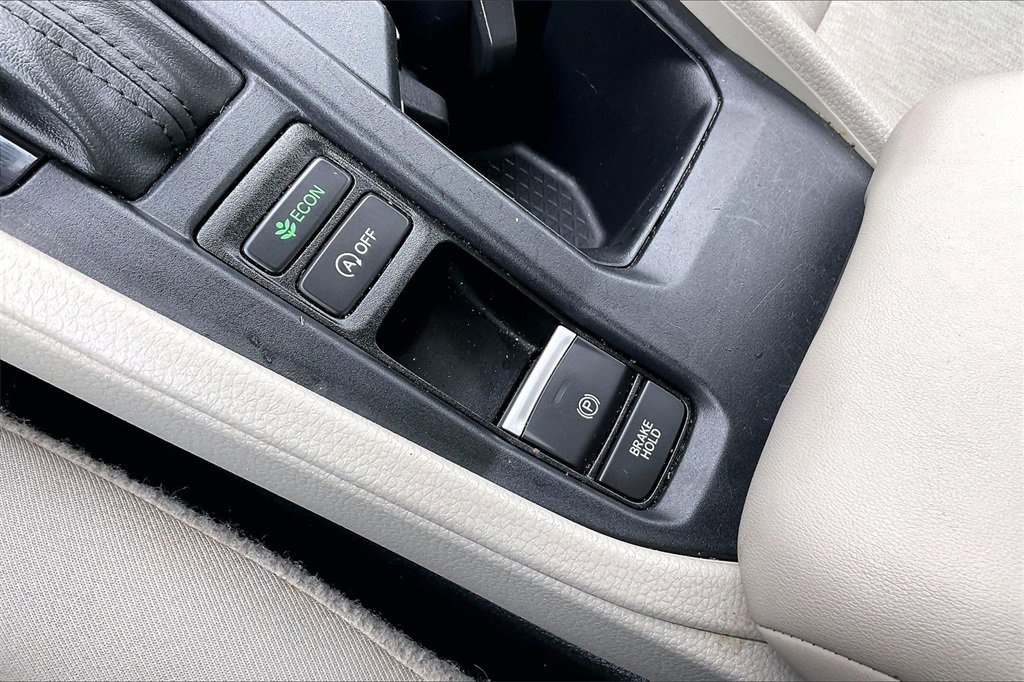 Used 2023 Honda Accord LX image 24