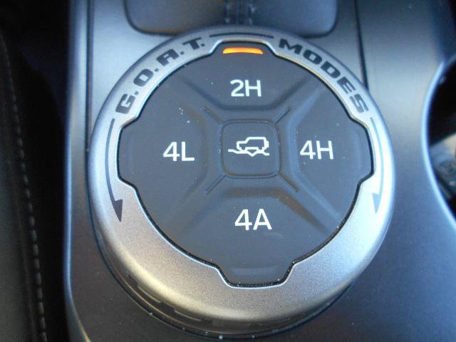 Certified 2025 Ford Bronco Badlands AWD/4WD image 14