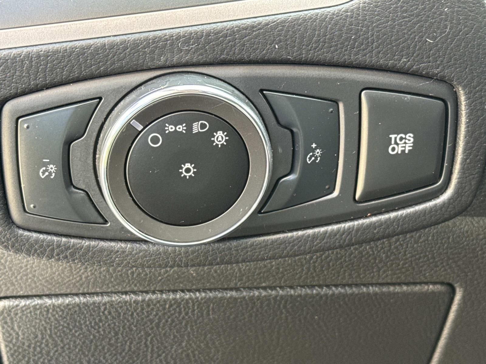 Certified 2023 Ford Edge SEL image 28