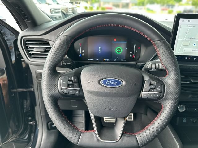 Certified 2023 Ford Escape ST-Line w/ Tech Pack #1 AWD/4WD image 15