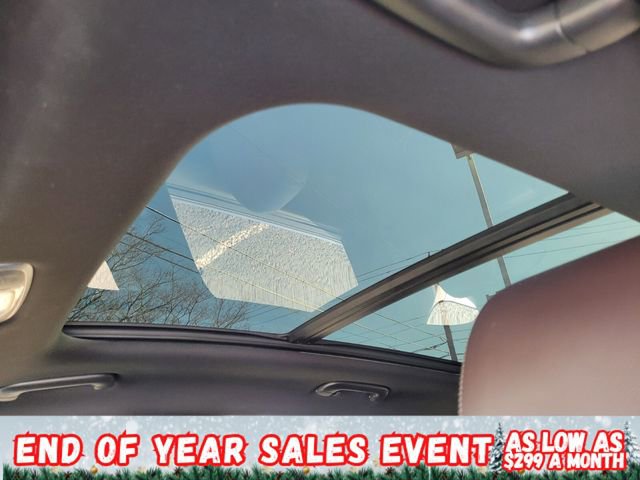 Used 2023 Genesis GV70 2.5T w/ Advanced Package image 17