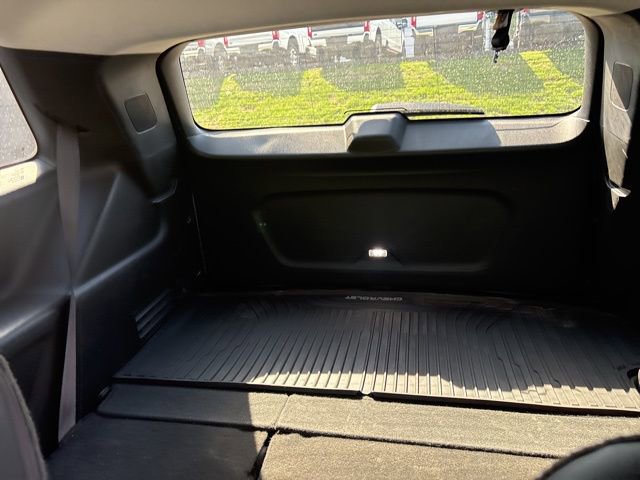 Used 2020 Chevrolet Traverse RS image 33