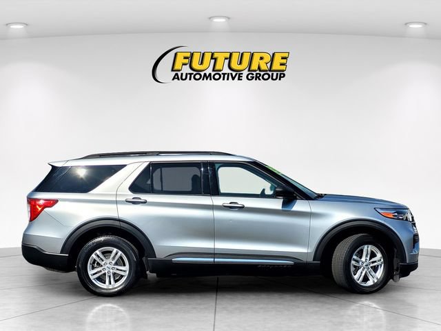 Certified 2023 Ford Explorer XLT AWD/4WD image 3