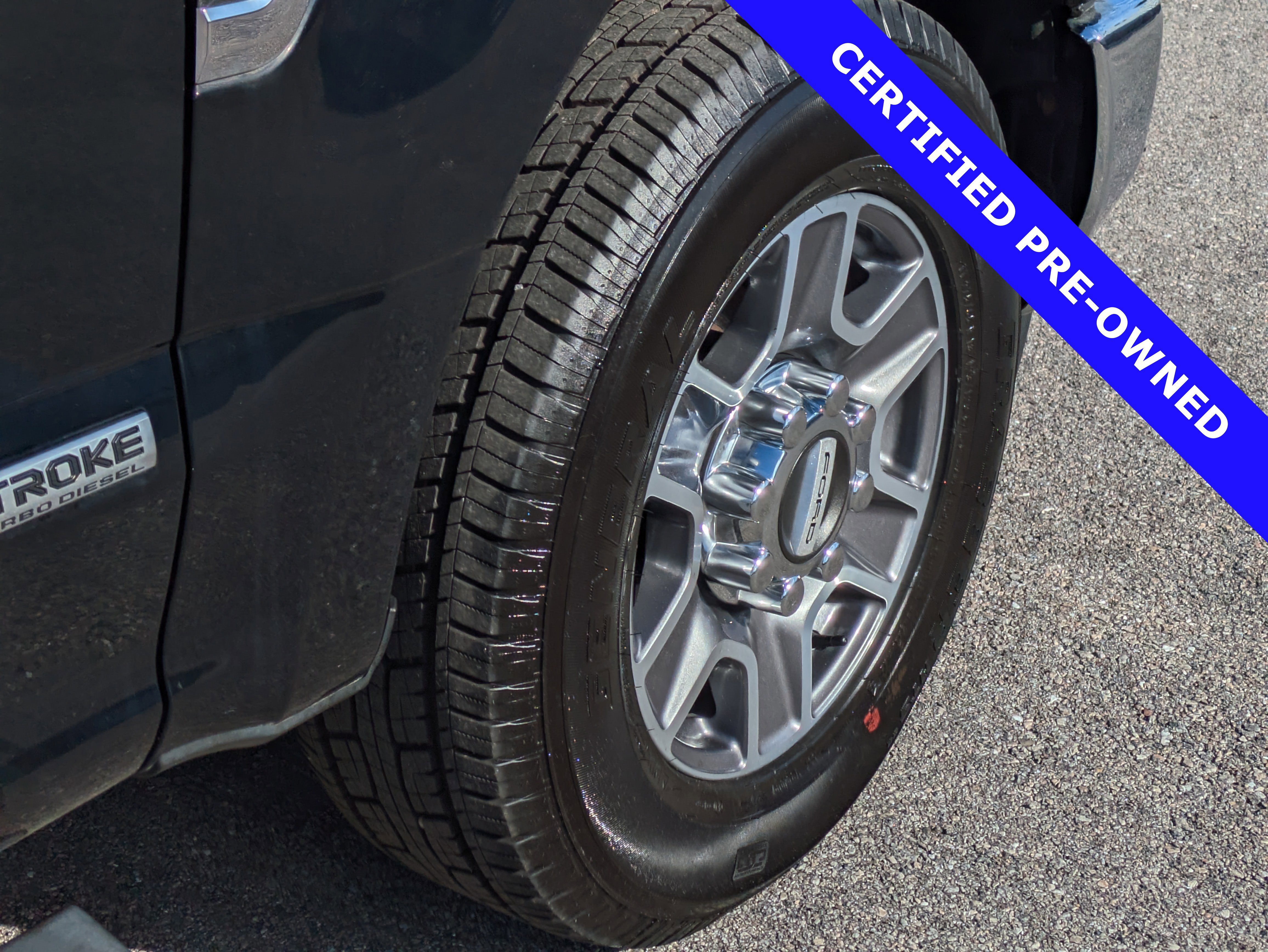 Certified 2017 Ford F250 XLT w/ XLT Value Package image 12