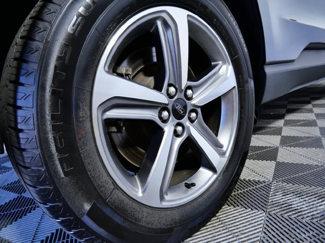 Certified 2024 Ford Edge SEL w/ Convenience Package AWD/4WD image 9