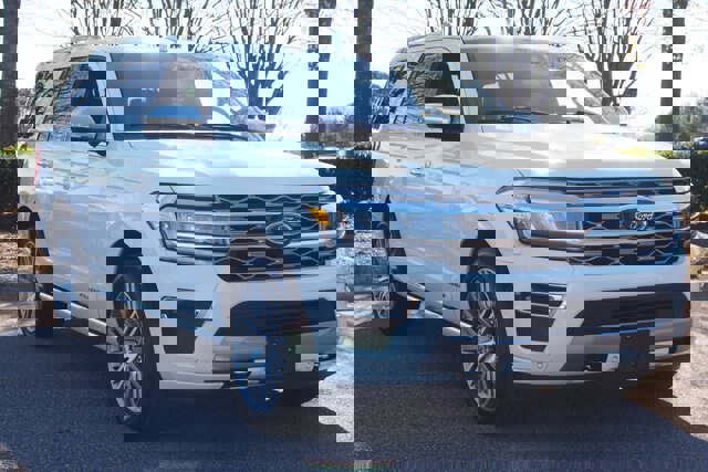 Certified 2023 Ford Expedition Platinum image 7