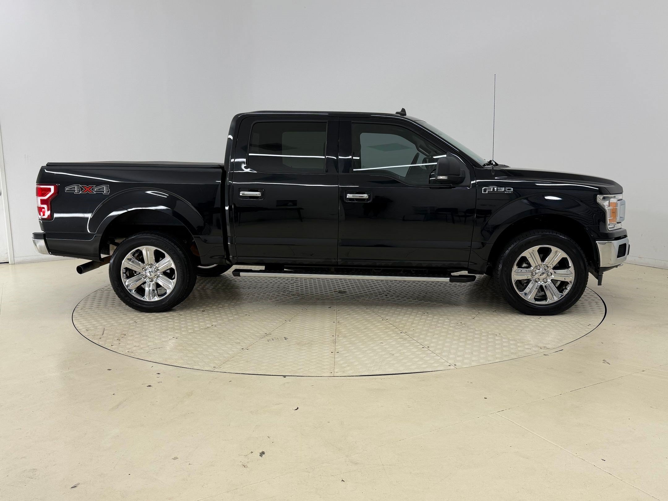 Certified 2019 Ford F150 XLT w/ Equipment Group 302A Luxury AWD/4WD image 8