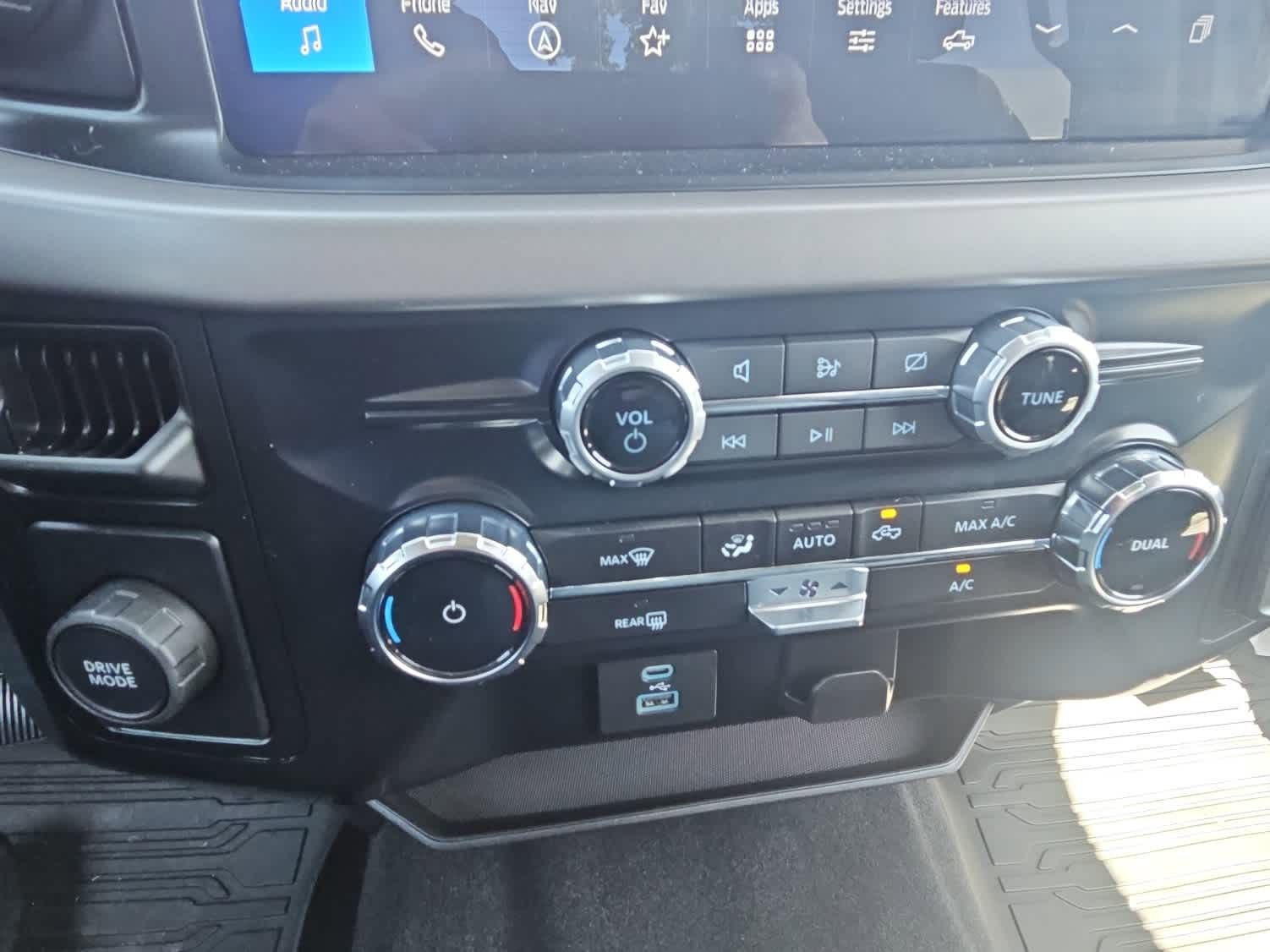 Certified 2024 Ford F150 XLT RWD image 17