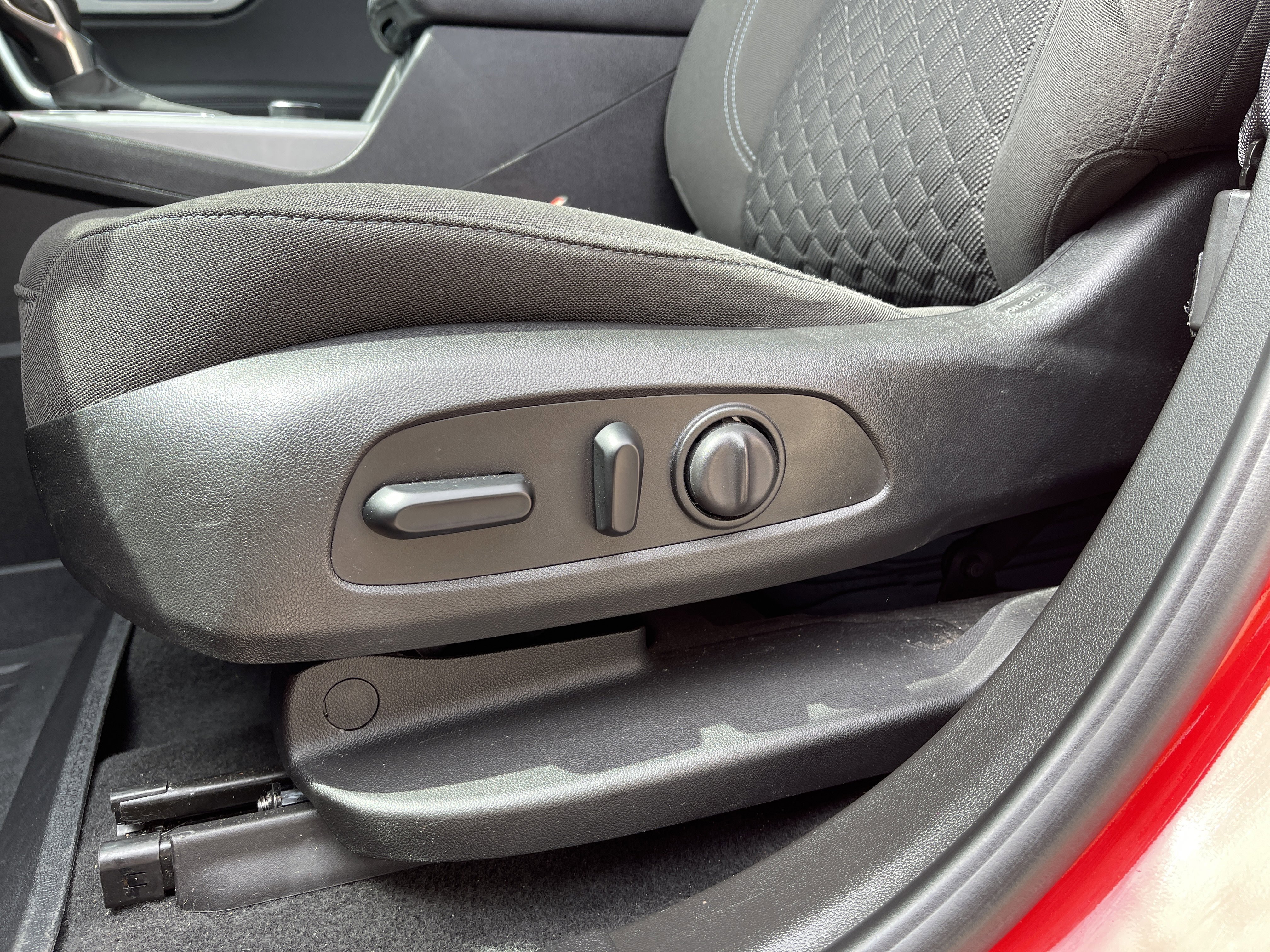 Used 2019 Chevrolet Blazer LT AWD/4WD image 14