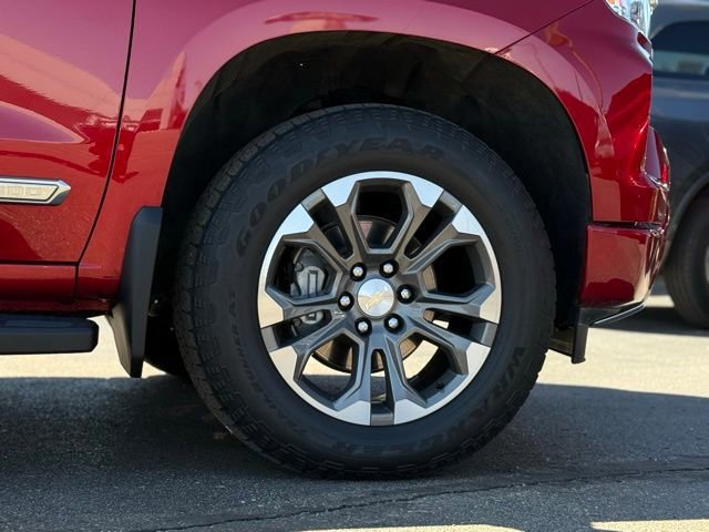 Used 2023 Chevrolet Silverado 1500 High Country w/ Z71 Off-Road Package AWD/4WD image 46