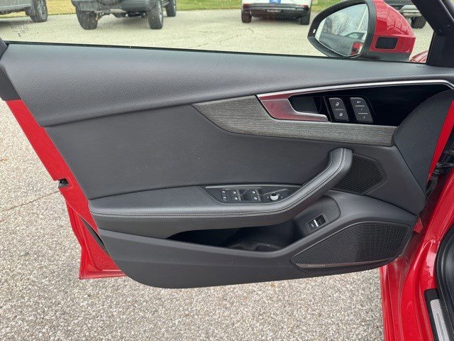 Used 2023 Audi A4 2.0T Premium Plus image 10