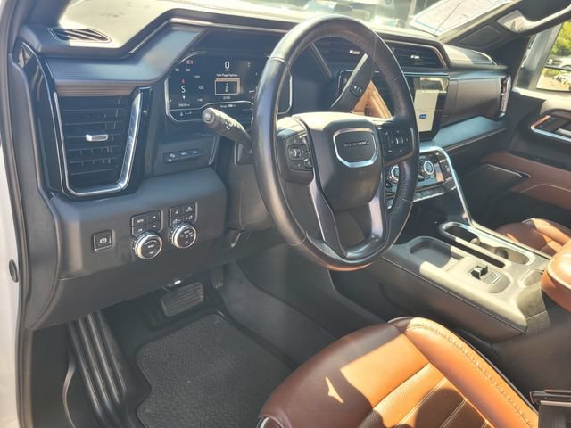 Used 2024 GMC Sierra 2500 Denali Ultimate w/ Max Trailering Package AWD/4WD image 9