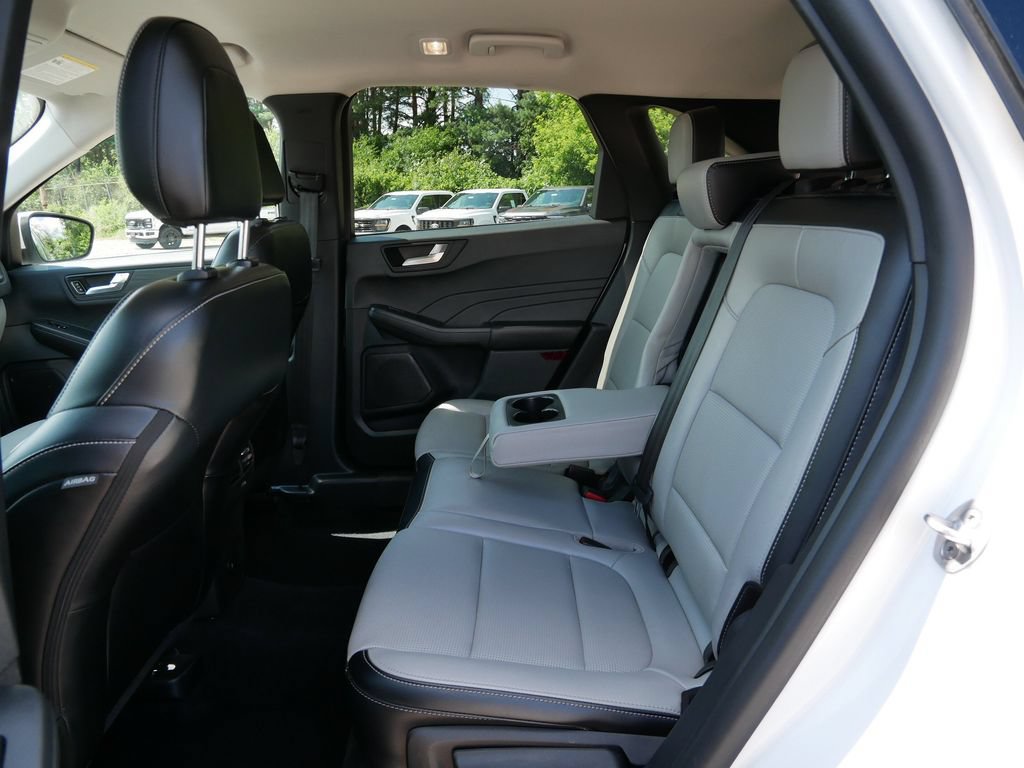 Certified 2023 Ford Escape Platinum AWD/4WD image 11