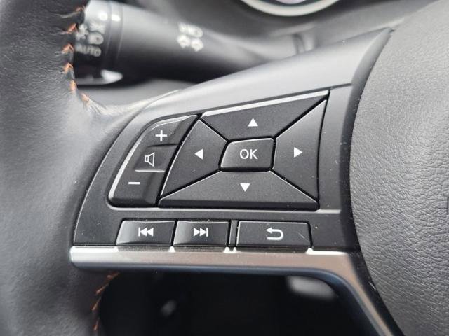 Used 2025 Nissan Sentra SR w/ SR Premium Package image 14