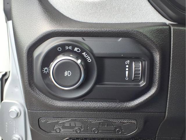 Used 2024 Jeep Wrangler Unlimited Sport AWD/4WD image 17