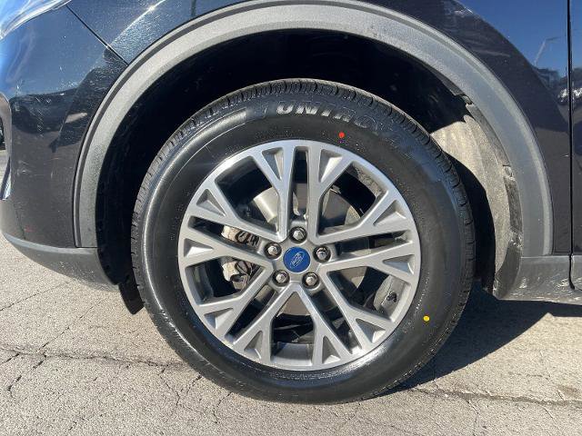 Certified 2022 Ford Escape SEL image 29