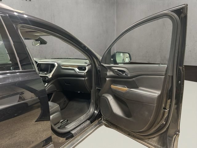 Used 2022 GMC Acadia SLE w/ GMC Pro Grade Package AWD/4WD image 19