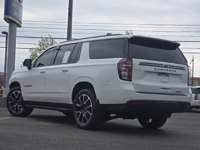 Used 2022 Chevrolet Suburban RST w/ Luxury Package AWD/4WD image 14