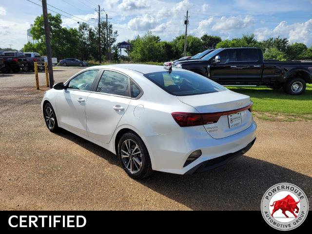 Used 2023 Kia Forte LXS FWD image 4