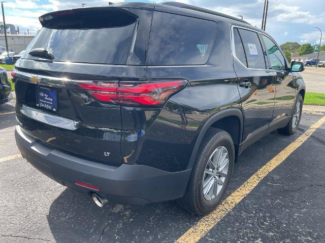 Used 2023 Chevrolet Traverse LT w/ LPO, Floor Liner Package AWD/4WD image 5