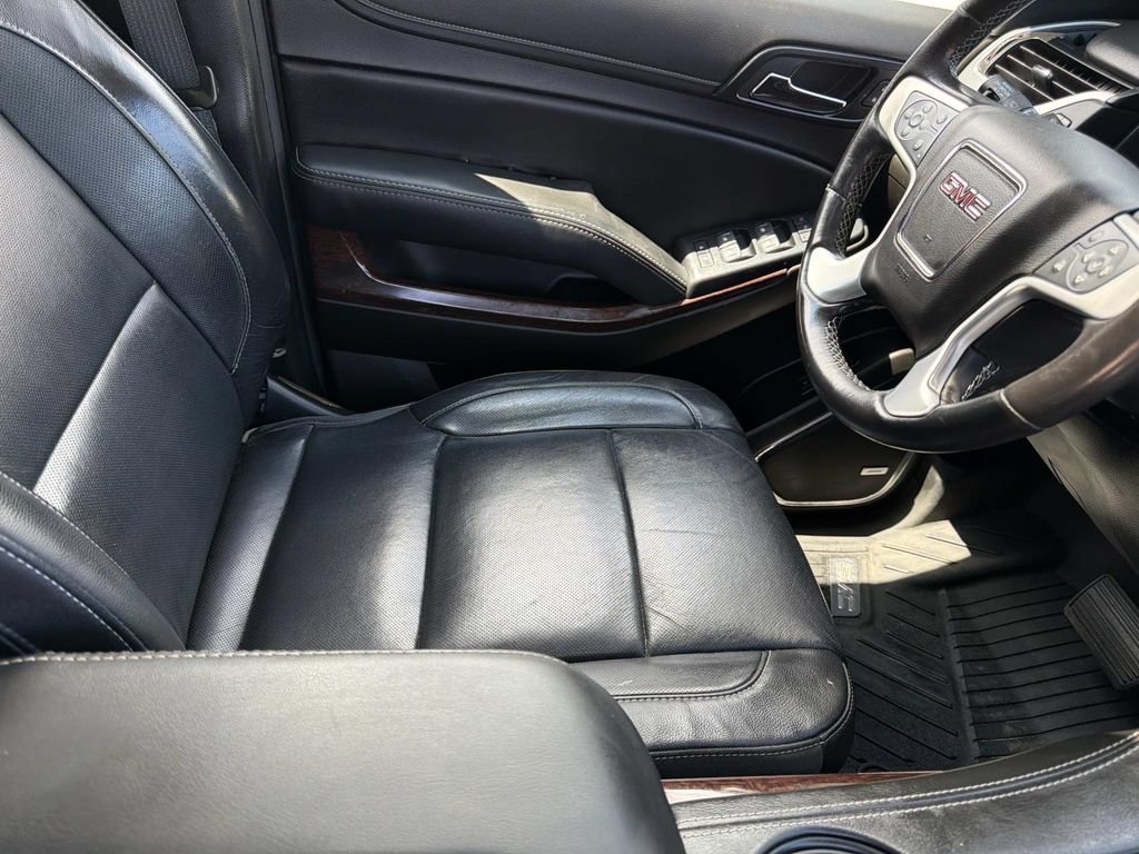 Used 2019 GMC Yukon XL SLT w/ Open Road Package RWD image 15