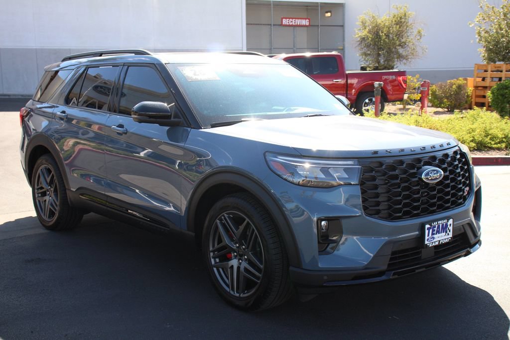 Certified 2026 Ford Explorer ST w/ Sun And Sound Package AWD/4WD image 11