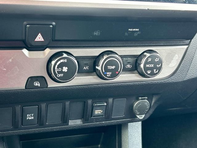 Used 2023 Toyota Tacoma SR5 RWD image 33