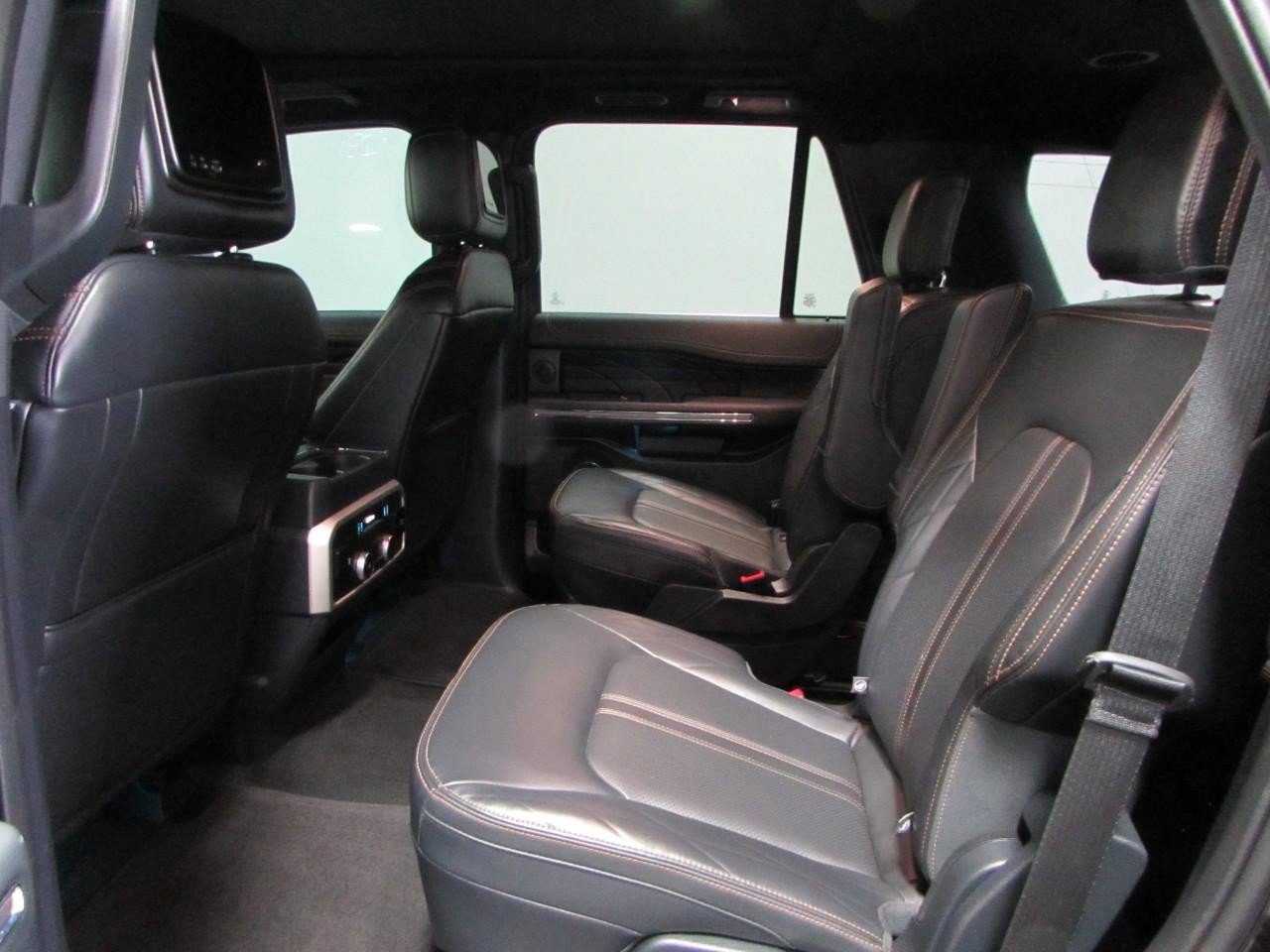 Certified 2024 Ford Expedition Platinum AWD/4WD image 15