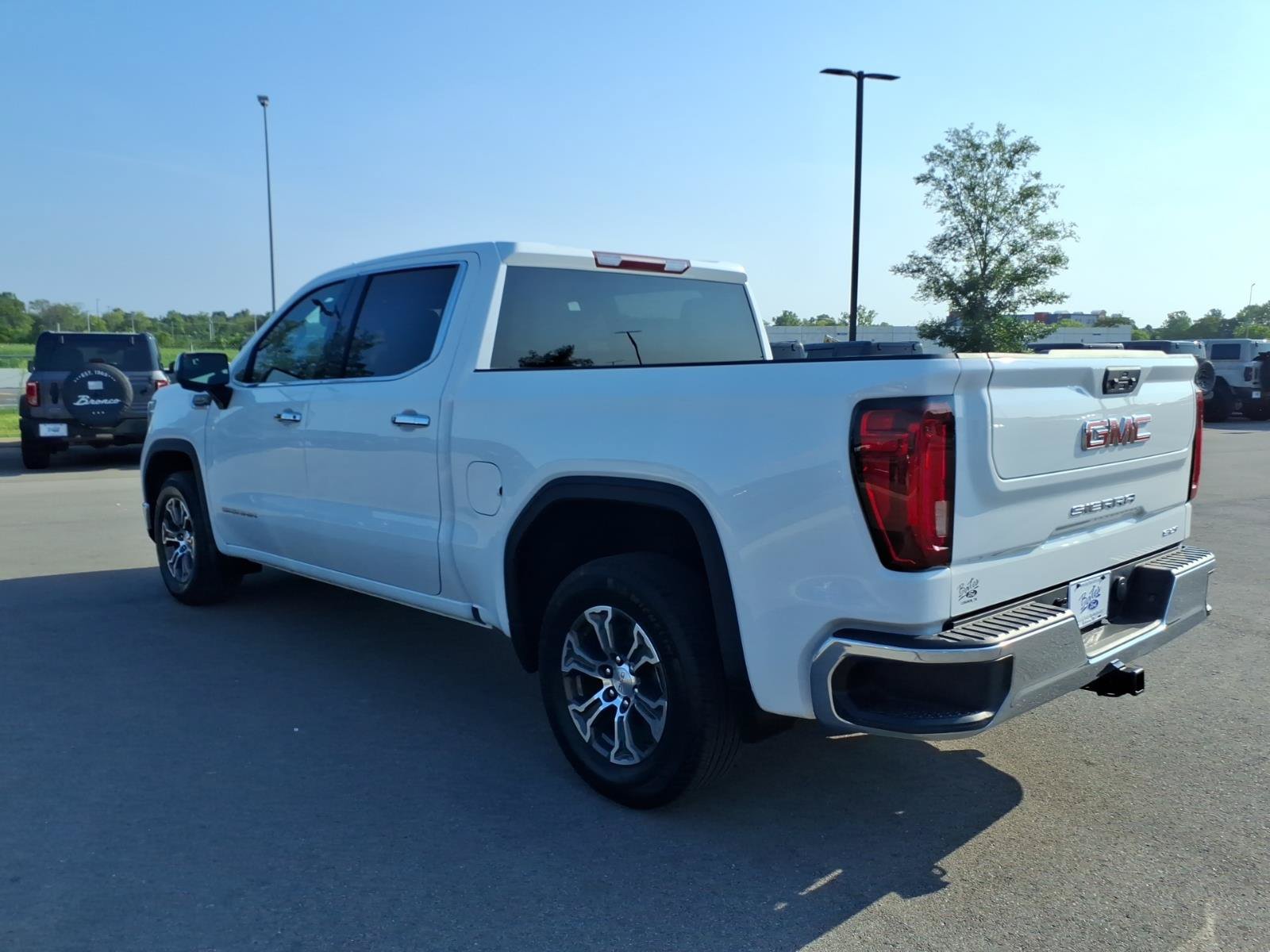 Used 2026 GMC Sierra 1500 SLT RWD image 5