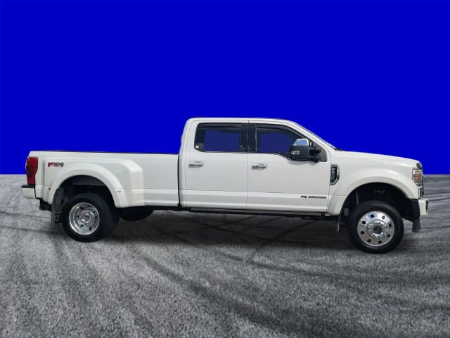 Certified 2020 Ford F450 Platinum w/ FX4 Off-Road Package AWD/4WD image 3