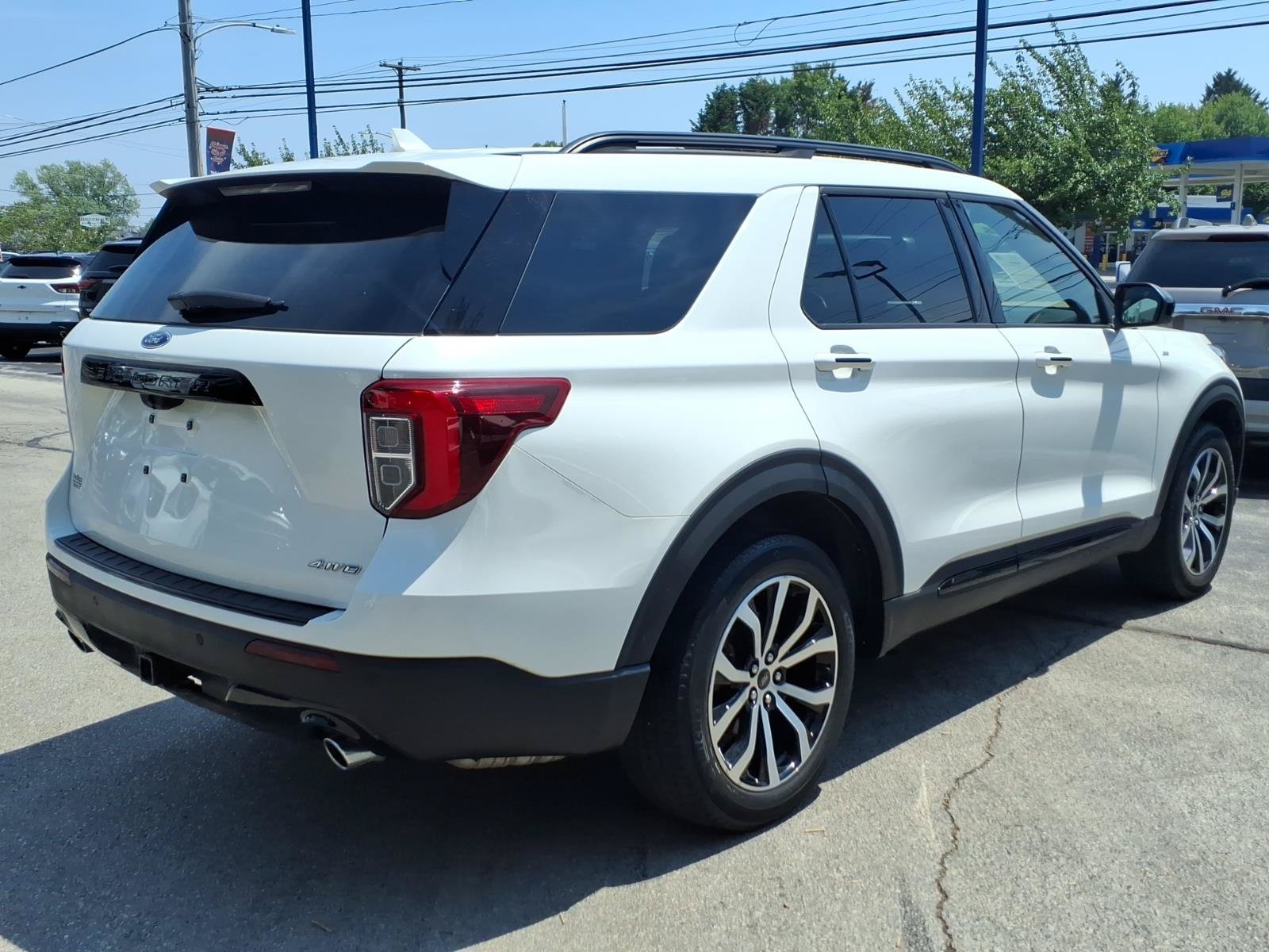 Certified 2022 Ford Explorer ST-Line w/ Class IV Trailer Tow Package AWD/4WD image 4