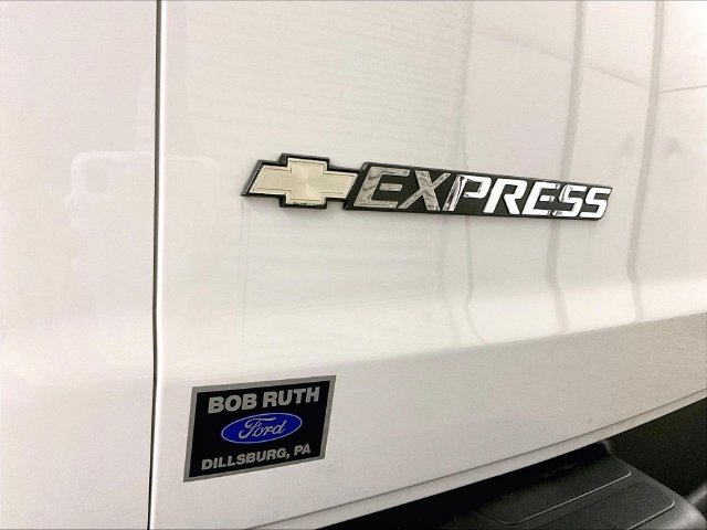 Used 2018 Chevrolet Express 3500 LT w/ LT Preferred Equipment Group RWD image 13